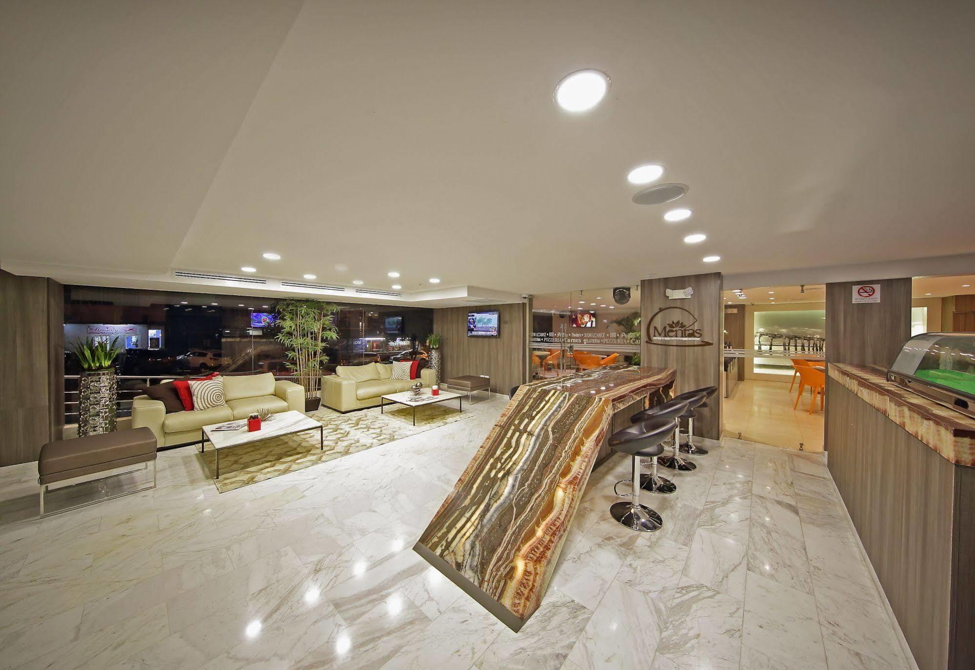 Hotel Ramada By Wyndham Panama Via Argentina Exterior foto